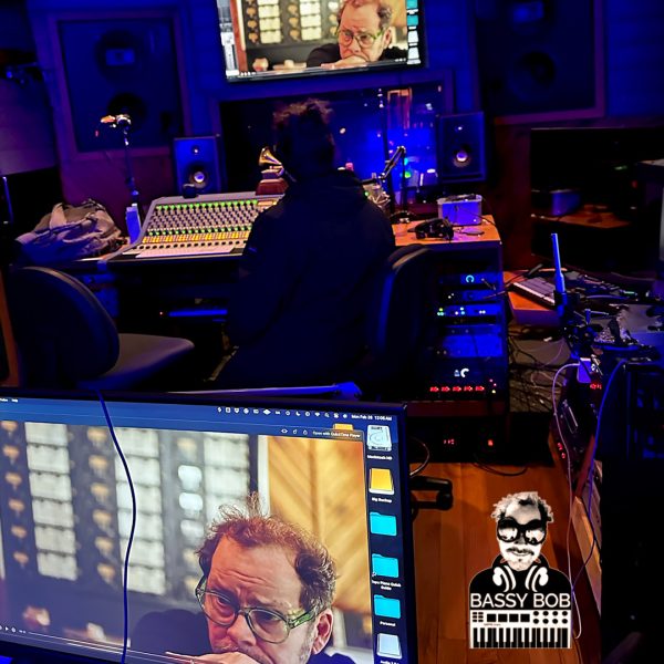 2-Bob-Videos-Home-Photo-Carell-V1