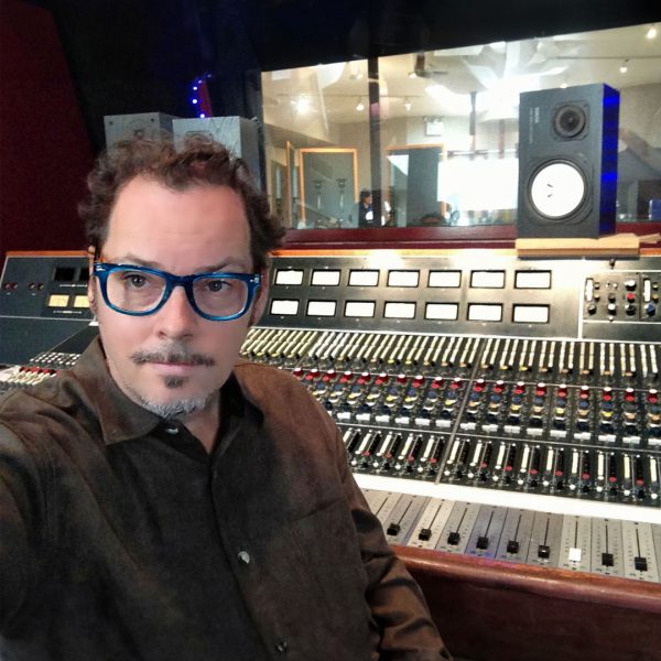 Bassy-Neve-Yamaha-Home-Photo-Carell-V1